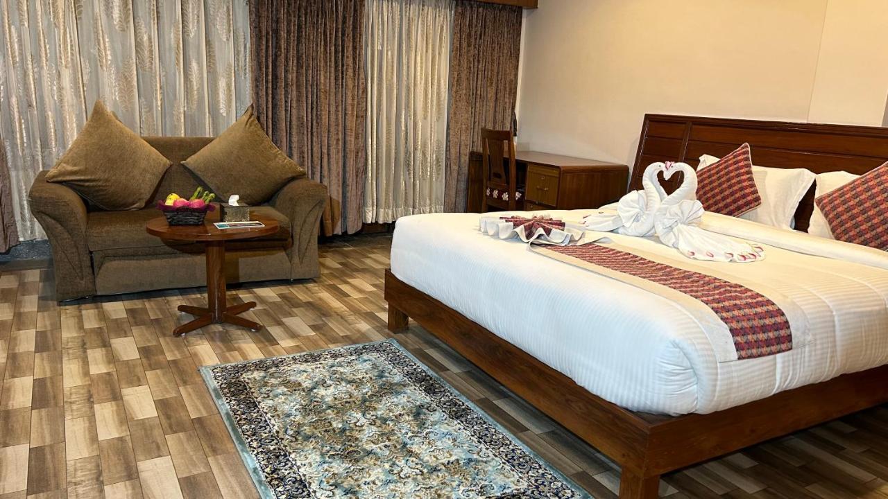 Hotel Earth Light Sauraha 치트완 외부 사진