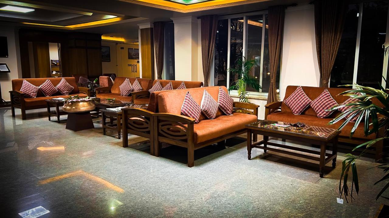 Hotel Earth Light Sauraha 치트완 외부 사진