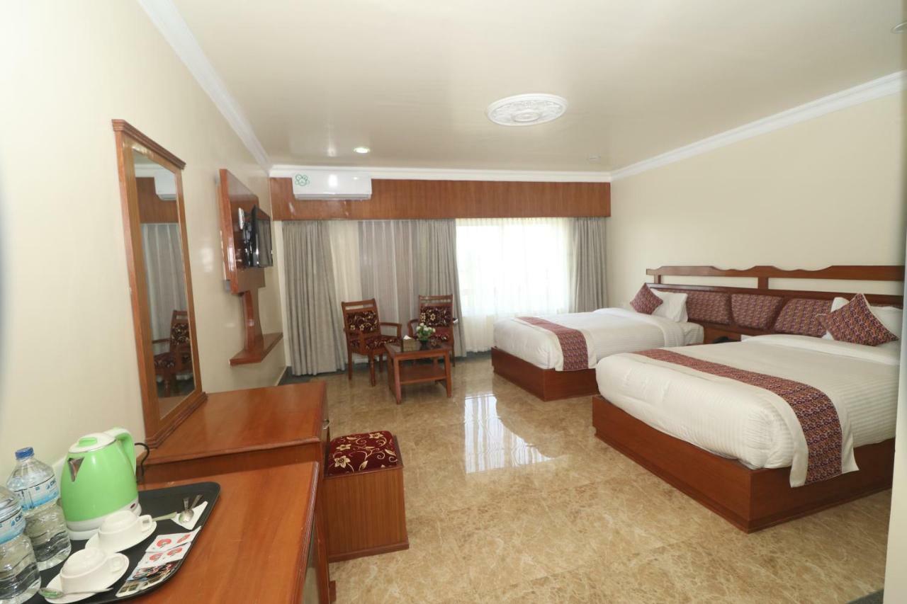 Hotel Earth Light Sauraha 치트완 외부 사진