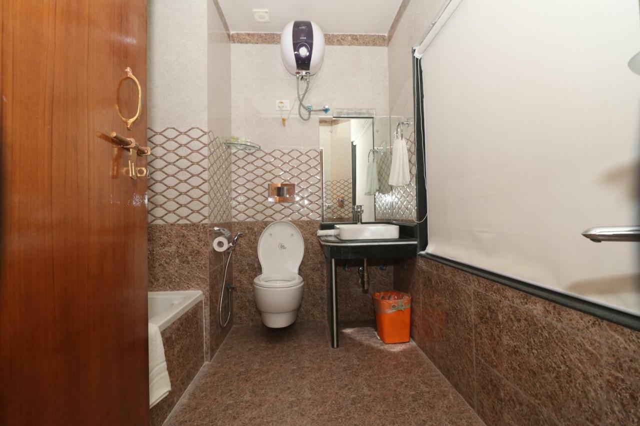 Hotel Earth Light Sauraha 치트완 외부 사진